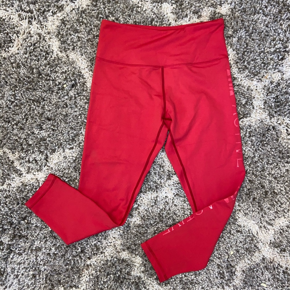 Zyia active logo capris